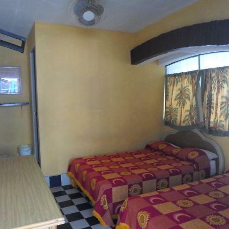Casa De Huespedes Santa Fe Acapulco Hotel Kültér fotó