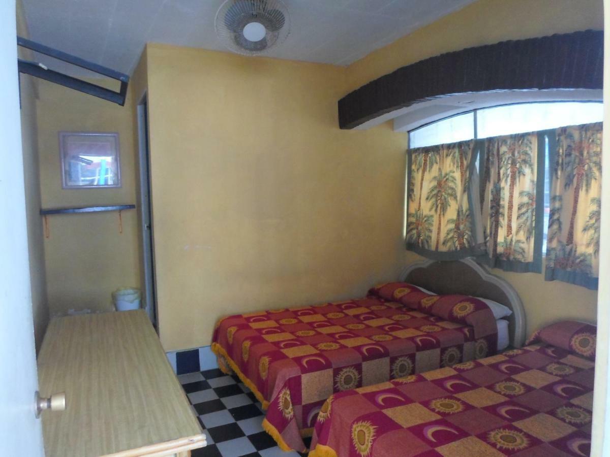 Casa De Huespedes Santa Fe Acapulco Hotel Kültér fotó